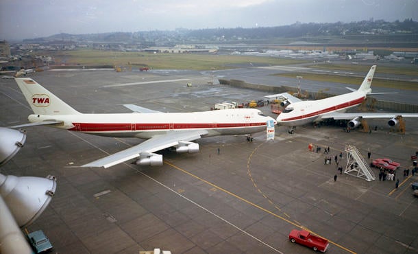 747-gallery-boeing-k17700.jpg 