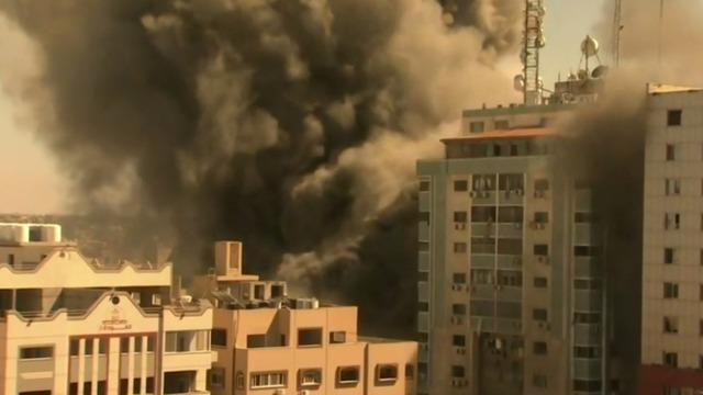 cbsn-fusion-fighting-intensifies-between-israel-and-hamas-thumbnail-715824-640x360.jpg 