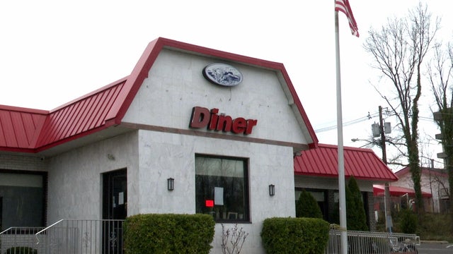 16pkg-rh-westmont-diner-fire-transfer-frame-0.jpg 