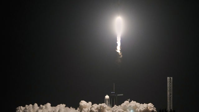 APTOPIX SpaceX Private Polar Flight 