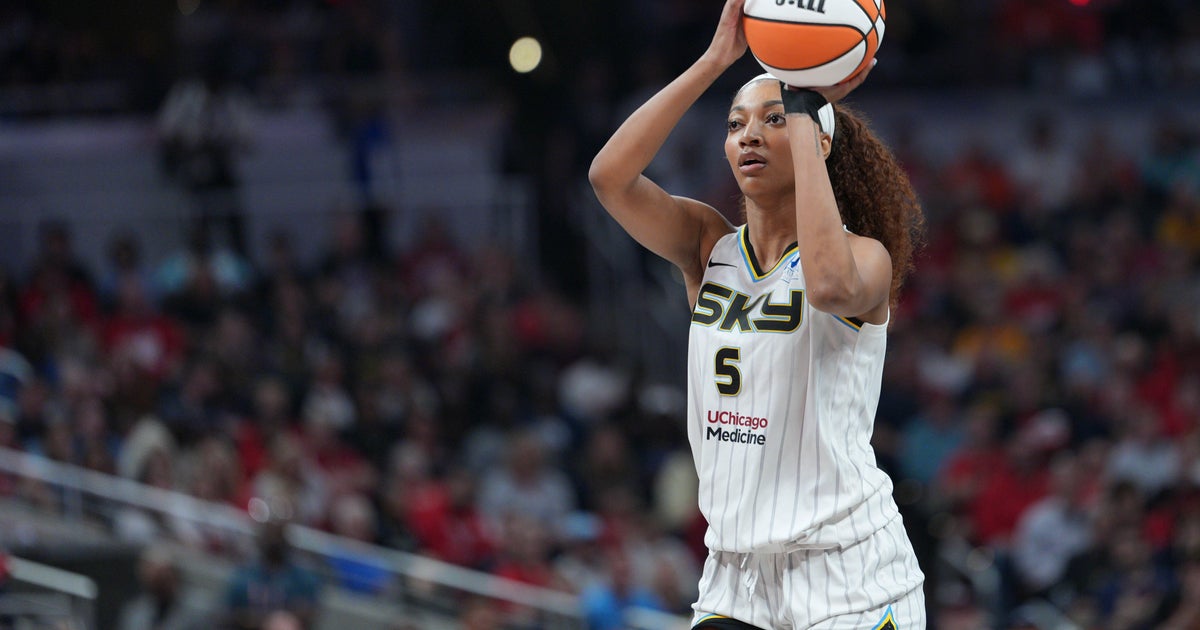 Sky to face Fever in 1st WNBA primetime regular season broadcast on CBS 