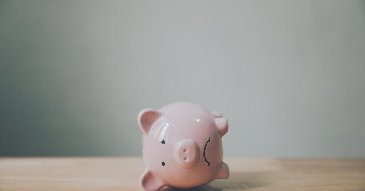 4 annuity mistakes seniors should avoid making, according to retirement pros 